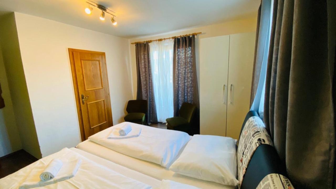 קפרון Holiday House Auer - By Four Seasons Apartments מראה חיצוני תמונה